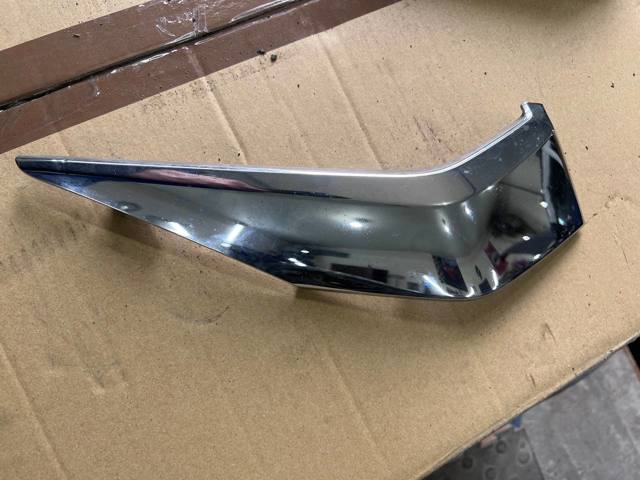 Накладка фари, правої 5314860030 TOYOTA