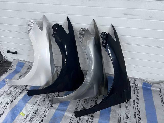 Ліве переднє крило 5380206180 TOYOTA