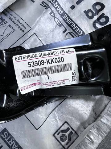 Кронштейн кріплення крила переднього правого, передній 53907KK020 TOYOTA