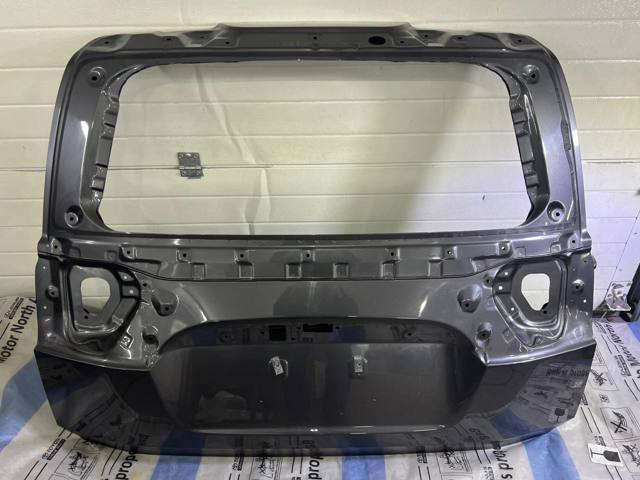 Задні двері багажника 6700560L70 TOYOTA