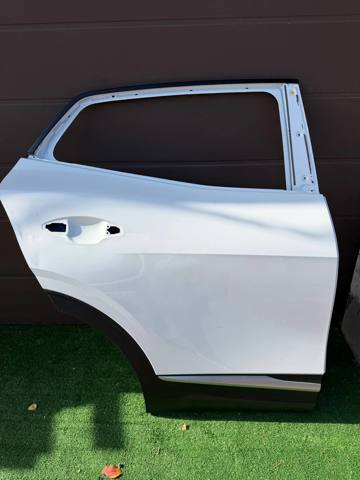 Двері задні в зборі 77004R2000 HYUNDAI