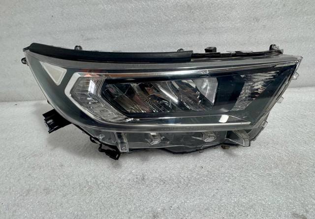 Фара правая 8114542840 TOYOTA