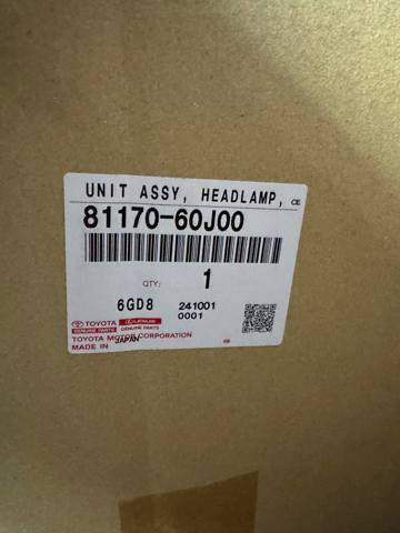 Блок фара ліва 8117060J00 TOYOTA
