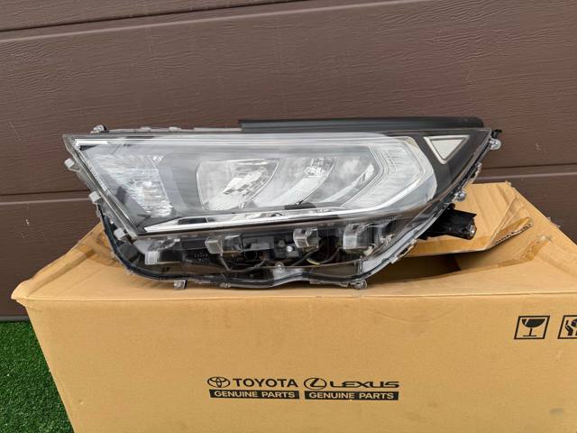 Оптика 8118542842 TOYOTA