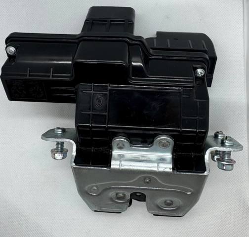 Замок кришки багажника / задніх 3/5-х дверей 81800CV100 HYUNDAI