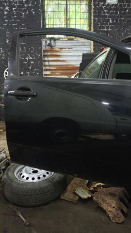 Дверка передня права 5700A274 MITSUBISHI