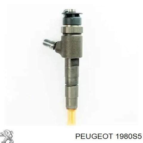 Форсунка дизельна в зборі, розпилювач + тримач 1980S5 PEUGEOT