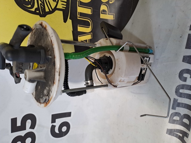 Модуль паливного насоса, з датчиком рівня палива 311102Y000 HYUNDAI