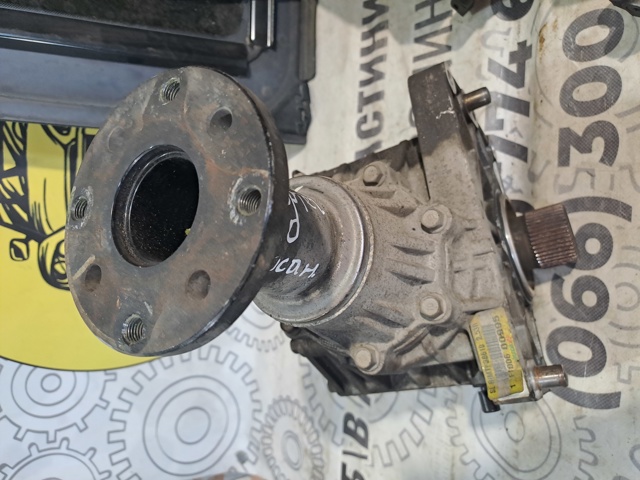 Раздатка (коробка роздавальна) 473003B610 HYUNDAI