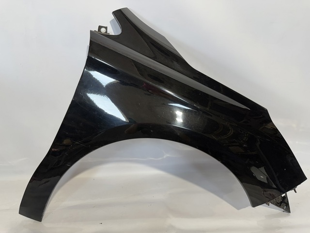 Переднє праве крило 7841AX PEUGEOT