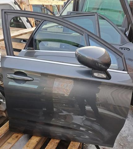 Дверка передня права 9004CY PEUGEOT