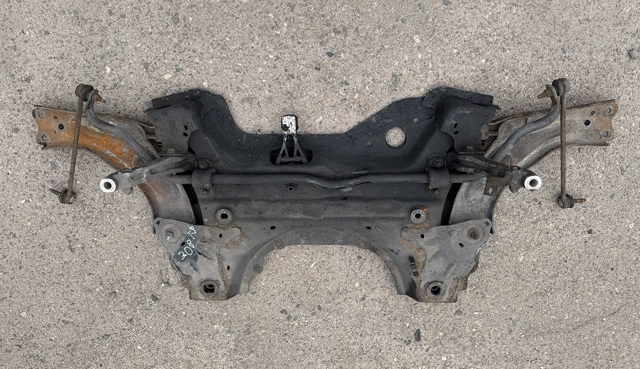 Передня балка 9677071780 PEUGEOT