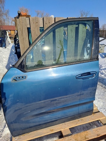 Дверь передня ліва 9801572680 PEUGEOT