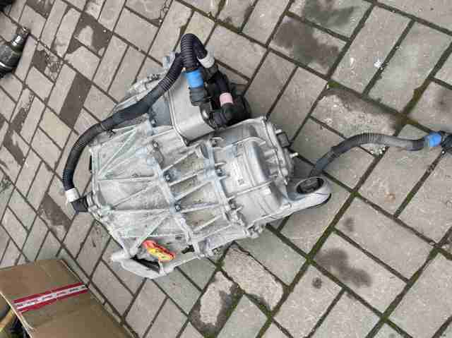 Двигун у зборі (електричний) 112096010H Tesla Model