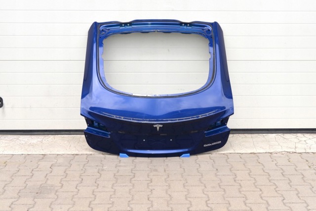 П'яті двері Tesla Model S