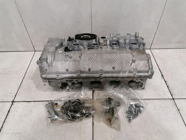 ГБЦ  двигуна 11121544164 BMW