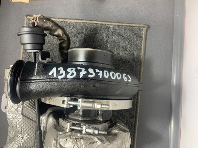 Турбокомпресор 13879980029 BORG-WARNER