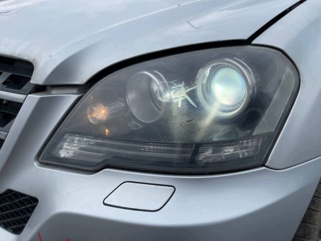 Блок фара ліва 1648203759 MERCEDES