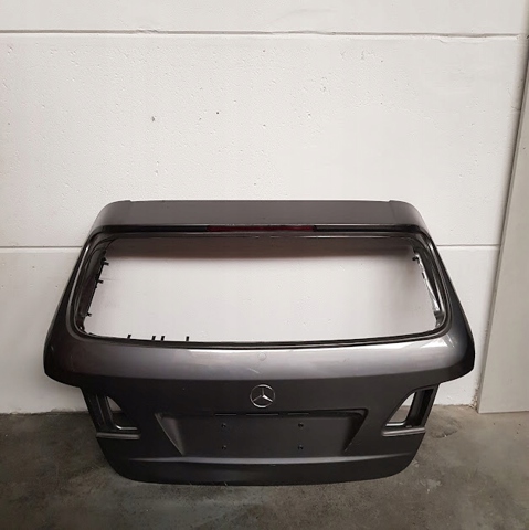 Двері багажника 1697401305 MERCEDES