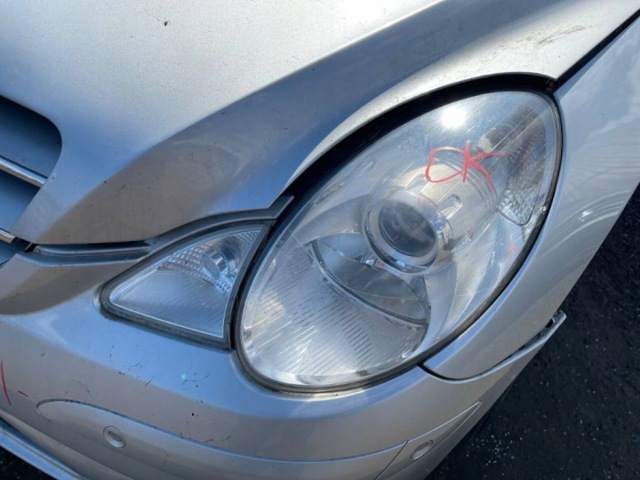 Фара ліва передня 2518200161 MERCEDES