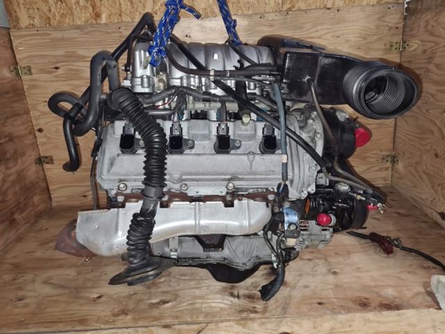 Двигун у зборі 2UZFE TOYOTA