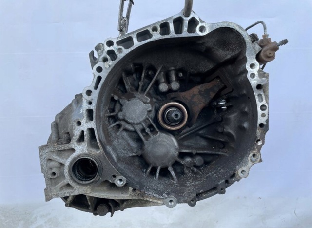 Механічна трансмісія 3030020A90 TOYOTA
