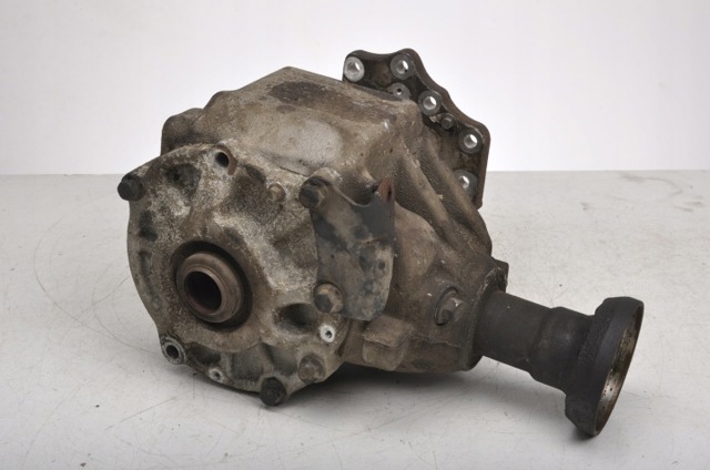 Коробка роздавальна в зборі 30700016 VOLVO