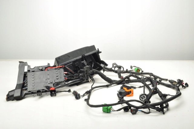 Коробка запобіжників 32200114 VOLVO