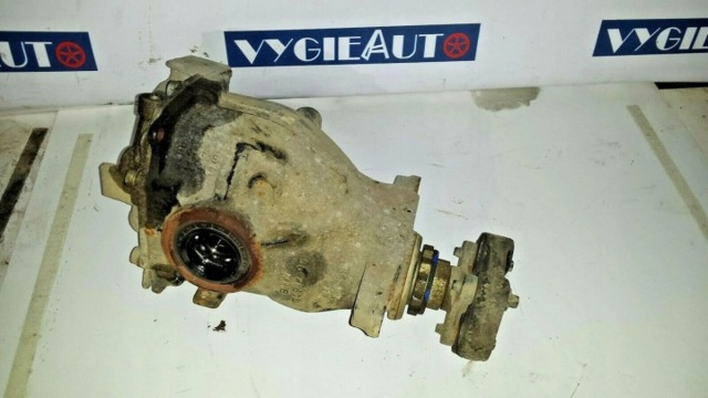 Редуктор колісний моста заднього 33107599467 BMW