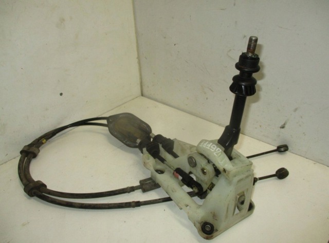 Кулиса перемикання передач 335300F010 TOYOTA