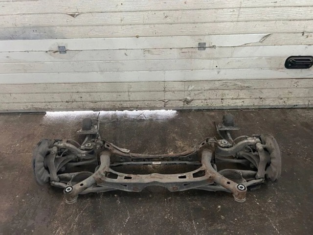 Балка задньої підвіски, підрамник 3Q0505235T VAG