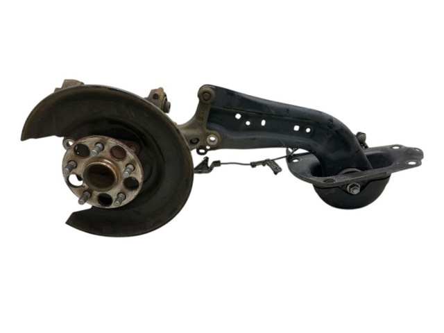 Кулак поворотний лівий 4230547050 TOYOTA