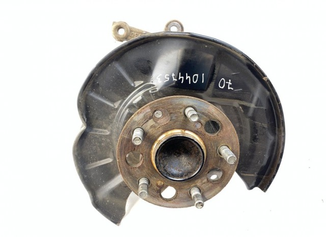 Кулак поворотний лівий 4230576030 TOYOTA