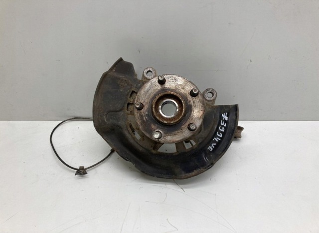 Кулак поворотний передній лівий 4321242080 TOYOTA