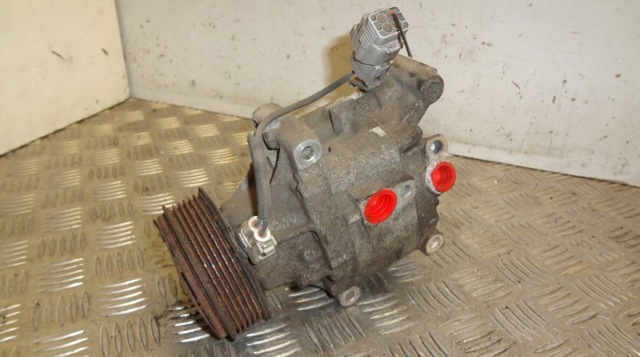 Компресор кондиціонера 4472206364 TOYOTA