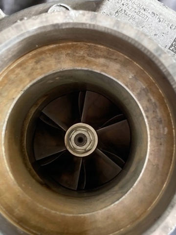 Турбонаддув 4947702031 BMW