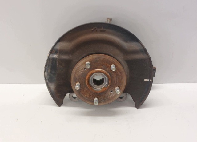 Цапфа поворотна права 51211SWAA00 HONDA