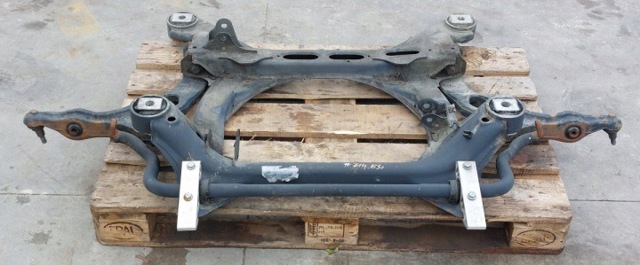 Передня балка 7L0499030H VAG