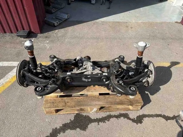 Піввісь задня, права 80A501204C VAG