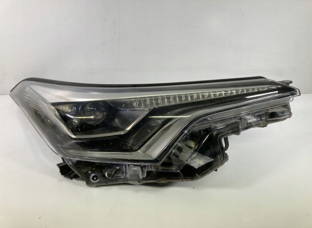 Права блок фара 81110F407100 TOYOTA