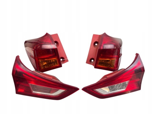 Фара задня права зовнішня 8155102710 TOYOTA