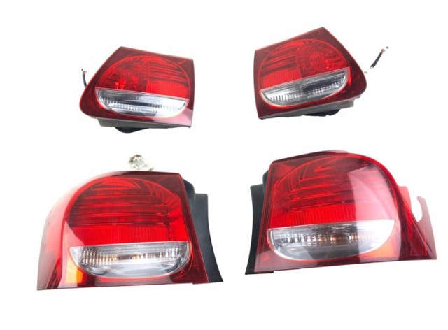 Задній лівий зовнішній ліхтар 8156130A30 TOYOTA