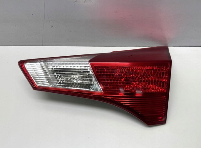 Фара задня права внутрішня 8158142050 TOYOTA