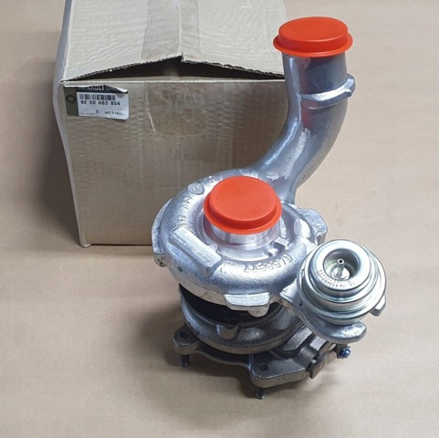 Турбонаддув 8200683854 RENAULT
