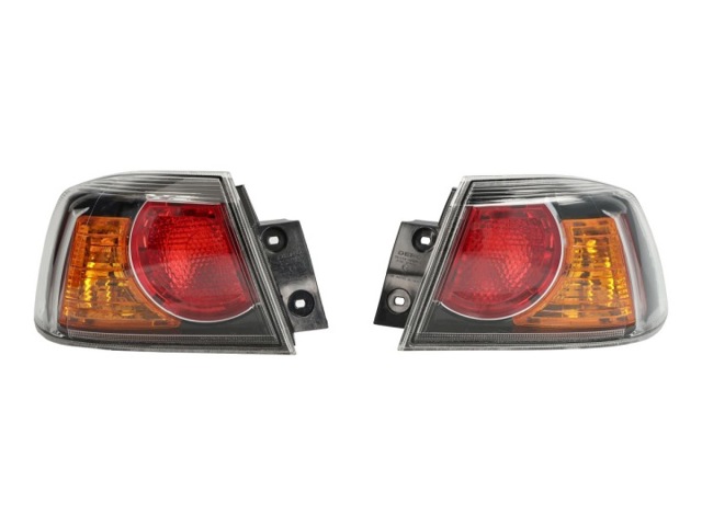 Задня ліва зовнішня фара 8330A623 MITSUBISHI
