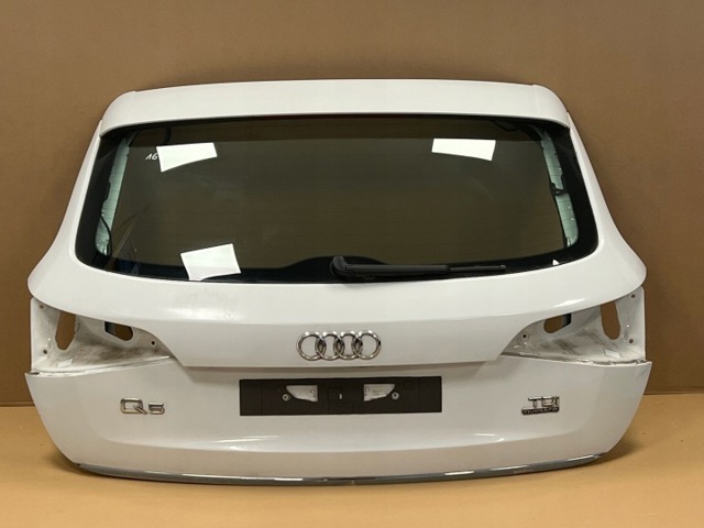 Задні двері багажника Audi Q5