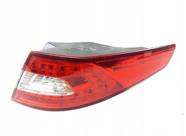 Ліхтар задній правий, зовнішній 924022T120 HYUNDAI