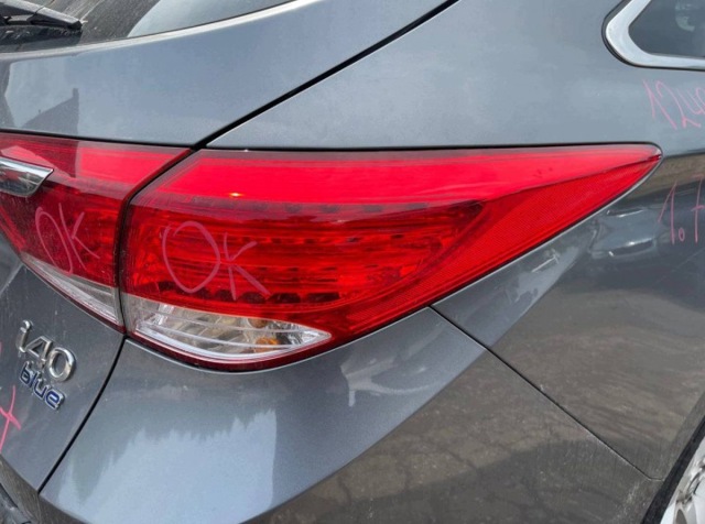 Фара задня права зовнішня 924023Z000 HYUNDAI
