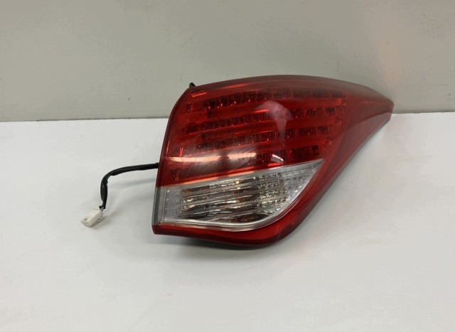 Задній правий зовнішній ліхтар 924023Z300 HYUNDAI