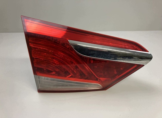 Задня ліва внутрішня фара 924033Z000 HYUNDAI